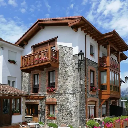 Toscana فندق اوخيدو